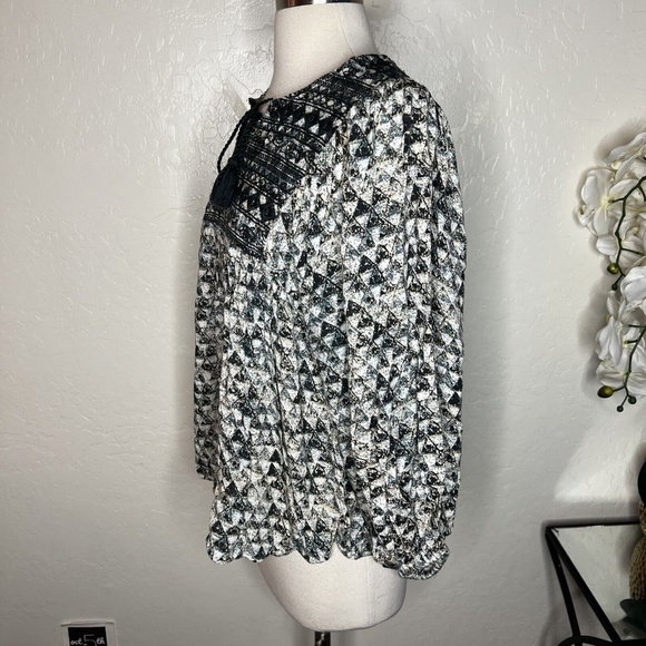 World Market Embroidered Tassel Black Multicolor Boho Shirt Top Blouse Size S - Picture 5 of 8